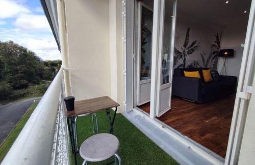 Chateauroux Apartment | Les Lucioles - balcon - calme