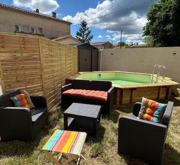 Les Mees House | Les maisons de Lina