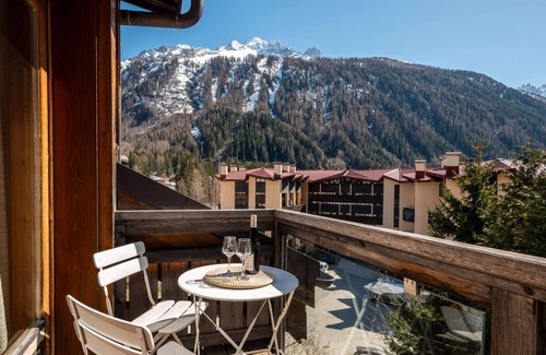 Argentiere Apartment | Les Melées Apartments - Alpes Travel - Argentiere (2 apartments sleeping 6/8 and 8)