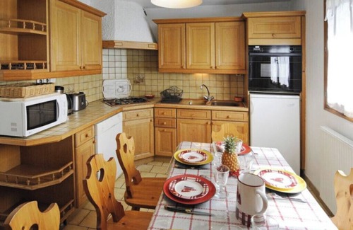 Le Bettaix Apartment | Les Menuires (Le Lavassay) - Apartment Chamois