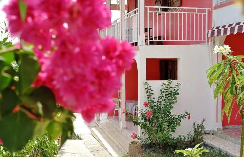 Deshaies Resort | Les Merveilleux Flots de la Mer