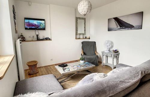 Honfleur Apartment | Les Mouettes. Appart Honfleur 4 personnes vue pont de Normandie