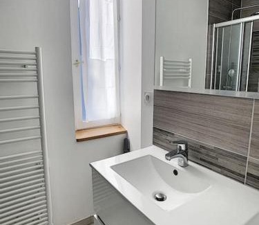 Honfleur Apartment | Les Mouettes. Appart Honfleur 4 personnes vue pont de Normandie