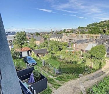 Honfleur Apartment | Les Mouettes. Appart Honfleur 4 personnes vue pont de Normandie