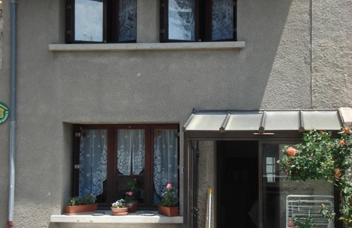 Saint-Pierre-dels-Forcats House | Les narcisses: 2-bedroom house sleeps 5/7