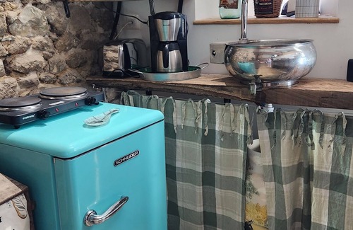 Saint-Aubin-de-Locquenay Cottage | Les Naturelles