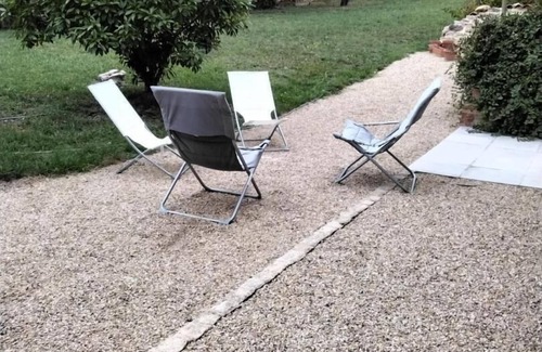 La Roche-Vineuse House | les Noyerets - LA Roche Vineuse