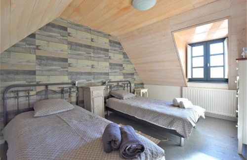 Belcastel House | Les Oiseaux De Belcastel, family house