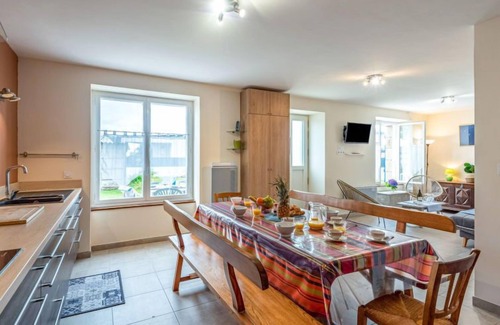 Saint-Philibert House | Les palmiers by Interhome