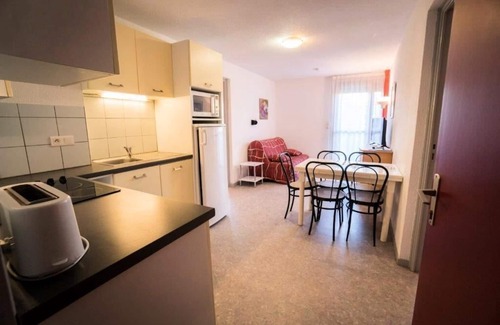 Salies-de-Bearn Apartment | Les Pavillons du Rooy * - 2 Rooms 1/2 People Floor