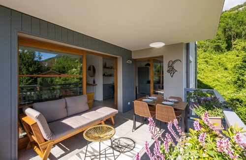 Talloires-Montmin Apartment | Les Pieds Dans L'eau - Talloires, Lac D'annecy