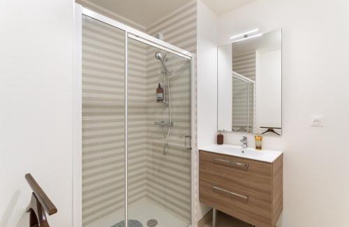 Sables-d'Or-les-Pins Apartment | Les pins 102 - 5min à Pied de la Plage