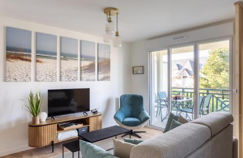 Sables-d'Or-les-Pins Apartment | Les pins 205 - Appt 400m de la plage
