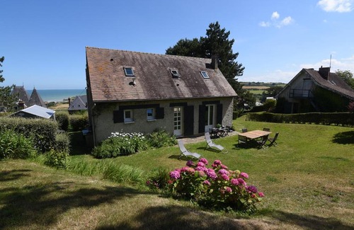 Hautot-sur-Mer Apartment | Les Pins Maison Vue sur Mer