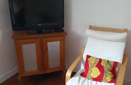 Petit-Couronne Bed & Breakfast | Les Pommerets