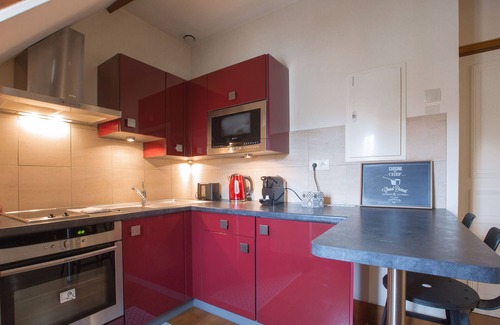 Beaune City Centre Apartment | Les poutures apartment comfort