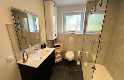 Thanville Apartment | Les Reflets du Château - Parking Gratuit - Cosy & Moderne - Route des vins