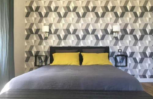 Uzerche Bed & Breakfast | Les Roches Bleues