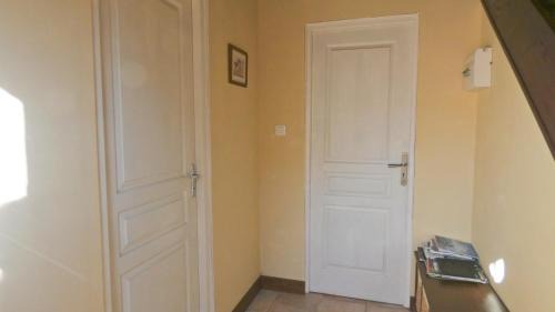 Saint-Vincent-la-Chatre House | Les Roses Trémières