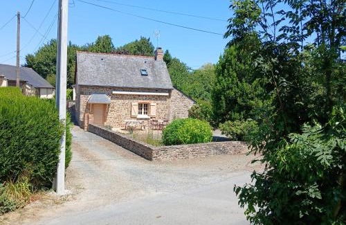 Trans-la-Foret House | Les Roses Trémières
