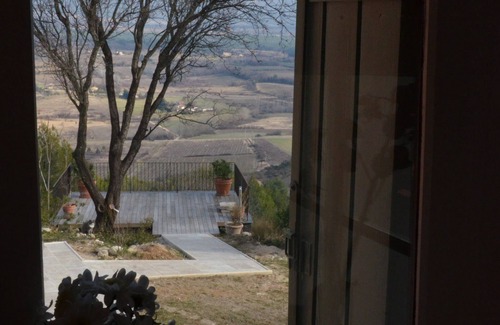 Mormoiron Apartment | Les Roucas: studio type, guaranteed Provençal charm, garden and pool view