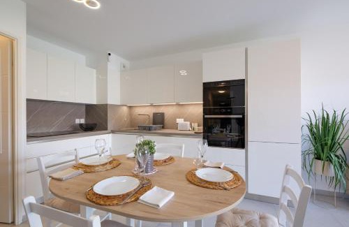 Frejus Plage Apartment | Les Sablettes - 150m de la plage