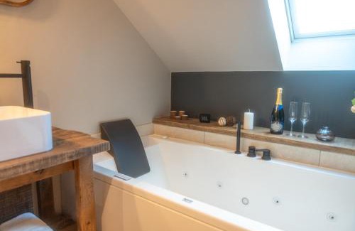 Etaples Apartment | Les Secrets de la Baie - le Refuge - parenthèse enchantée avec Spa privatif