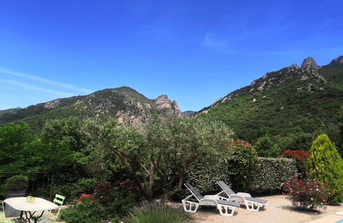 Mons House | Les Serres de Rousselou (Beautiful view & heated pool)