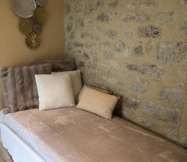 Vire-sur-Lot Apartment | Les Suites de Marie-Lot