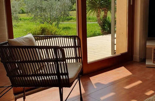 La Brillanne Cottage | Les syrphes