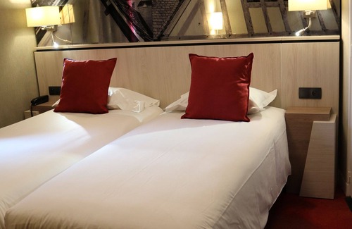 Le Mont-Saint-Michel Hotel | Les Terrasses Poulard