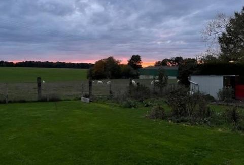 Omecourt House | Les tourterelles