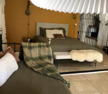 Rochecorbon Bed & Breakfast | Les Troglos de la Tufolière