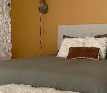 Rochecorbon Bed & Breakfast | Les Troglos de la Tufolière