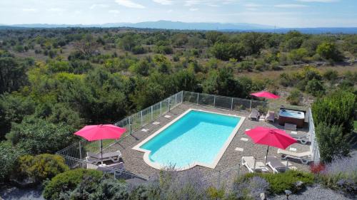 Joyeuse Villa | Les Villas de Perret