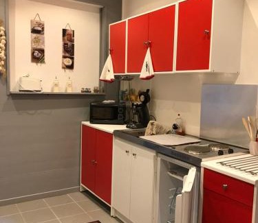 Saint-Philippe Apartment | Les volets bleus