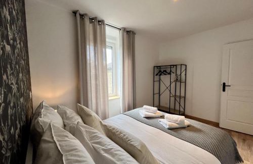 Limoges Apartment | LesCinqSuites/Le Chivas - DABNB