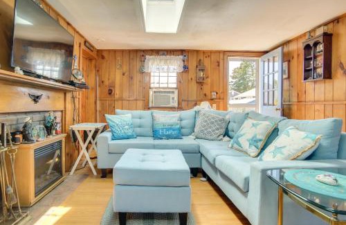 Dennis Port House | Less Than 1 Mi to Sea Street Beach Dennis Port Home!