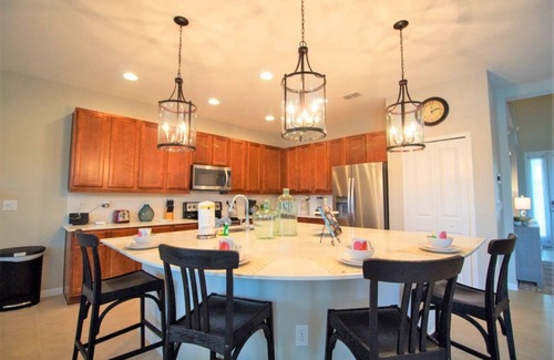 Kissimmee Resort | Less than 15 minutes to the Disney Area!