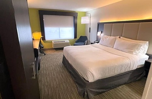 Las Vegas Apartment | Less than a minutes’ drive from Interstate 25, this Las Vegas .