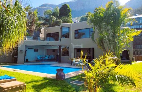Kosmos House | Letamo View - 5 bedroom house