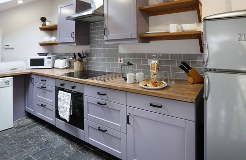 Chipping Campden Cottage | Letterbox Cottage - a Cotswold cottage that sleeps 4 guests in 2 bedrooms