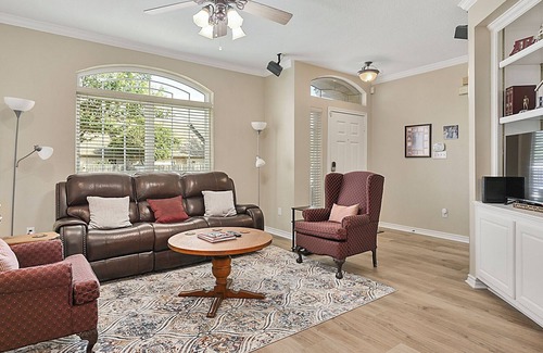 Southwood Valley House | Lettermen's Lounge ~ Aggieland Vacation Rentals