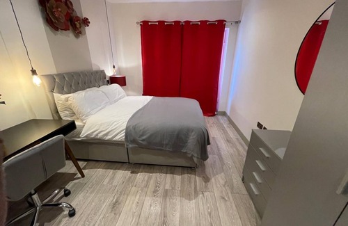 Stonebridge Apartment | Letzi Private En-Suite Near Wembley Stadium
