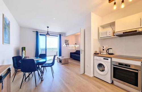 Le Portail Apartment | Leu Hamélia – New T2 with shared swimming pool – Saint-Leu