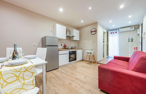 Municipio 3 Apartment | Levante Home in the Centre of Bari