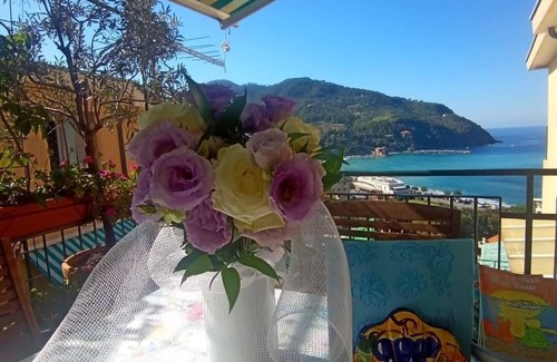 Levanto Apartment | LEVANTO-5 TERRE- NEW - 50 M FROM THE IDEAL BEACH FOR MTB/TREKKING LOVERS