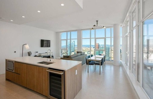Downtown Los Angeles Hotel | Level South Hill- An Extended Stay Dream. Two Bedroom Sky Suite