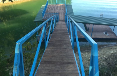 Bremen House | LEWIS SMITH LAKE COVE PRIVACY BEAUTIFUL VIEWS BOAT DOCK AND SLIP BREMEN AL