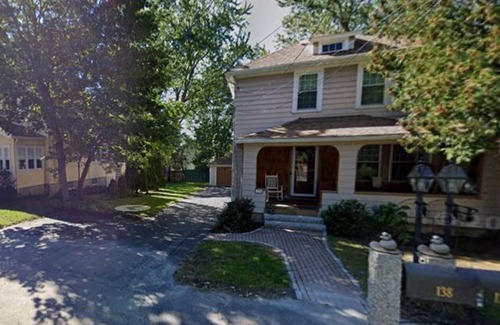 Lexington House | Lexington 4BR 1927 Farmhouse! Great location along route 2A close to Cambridge